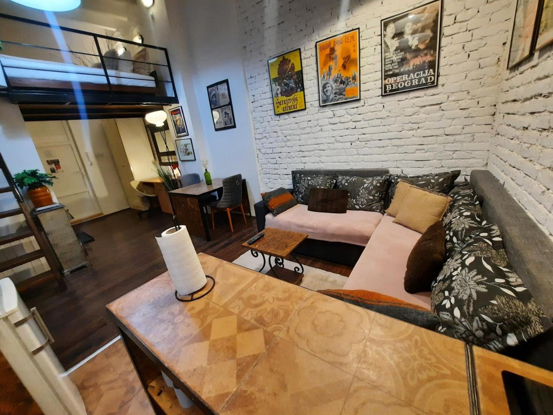 Appartamento Authentic Belgrade Centre - Split Level Loft With Patio In Courtyard Esterno foto