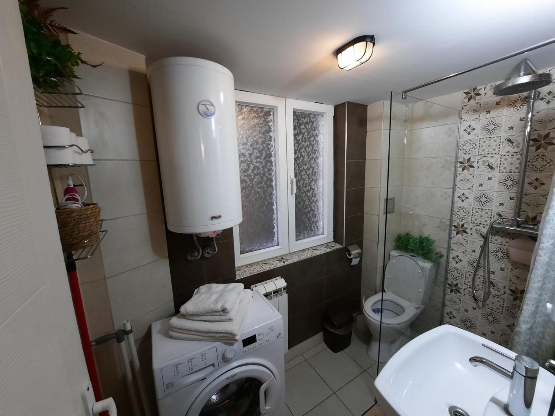 Appartamento Authentic Belgrade Centre - Split Level Loft With Patio In Courtyard Esterno foto