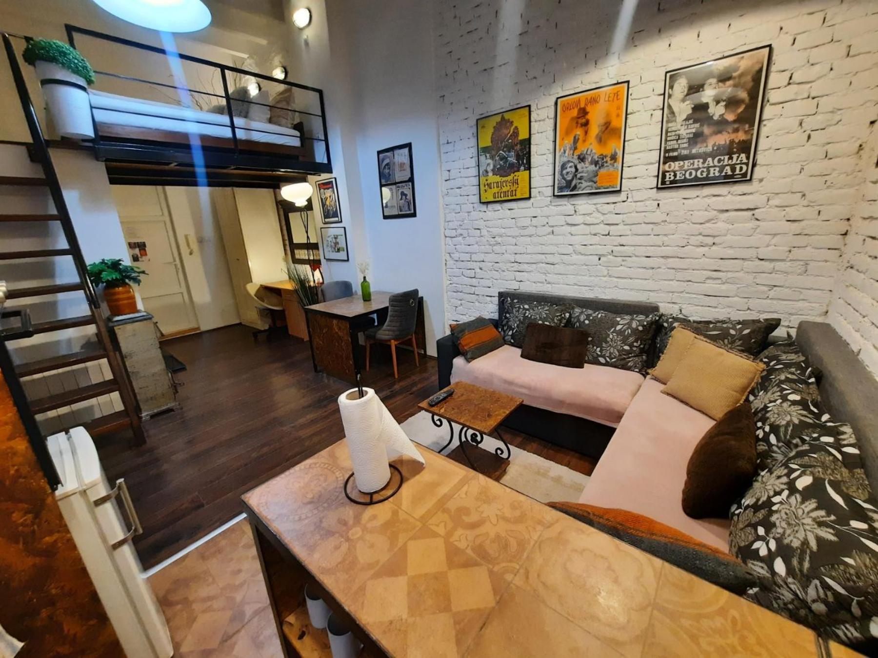 Appartamento Authentic Belgrade Centre - Split Level Loft With Patio In Courtyard Esterno foto